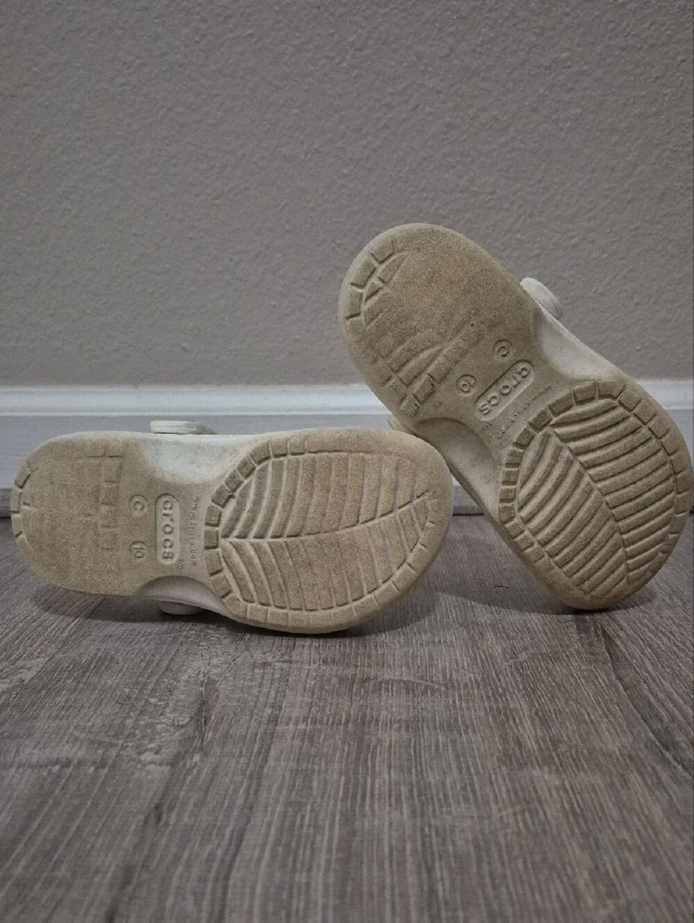 CROCS Kids White Vented Clogs with Heel Strap